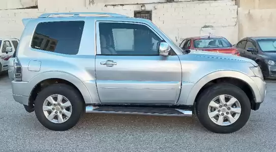مستعملة Mitsubishi Pajero للبيع في الدوحة #5668 - 1  صورة 